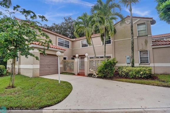 11070 Nautilus Dr, Cooper City, FL 33026