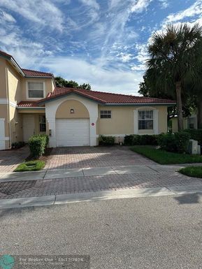 11624 47th Ct, Coral Springs, FL 33076