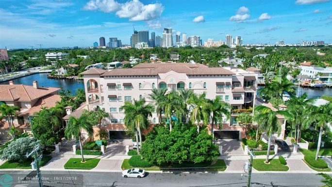 25 Hendricks Isle, Fort Lauderdale, FL 33301