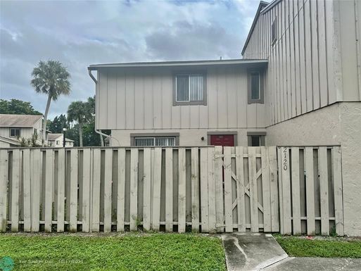 2120 58th Ave, Fort Lauderdale, FL 33313