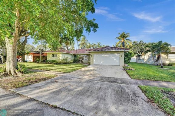 3860 51st Ave, Hollywood, FL 33021