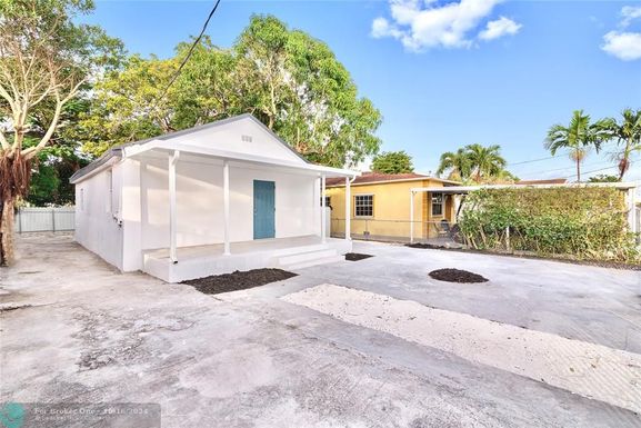 1769 63rd St, Miami, FL 33147