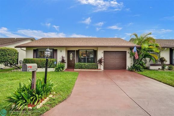 1926 15th Pl, Deerfield Beach, FL 33442