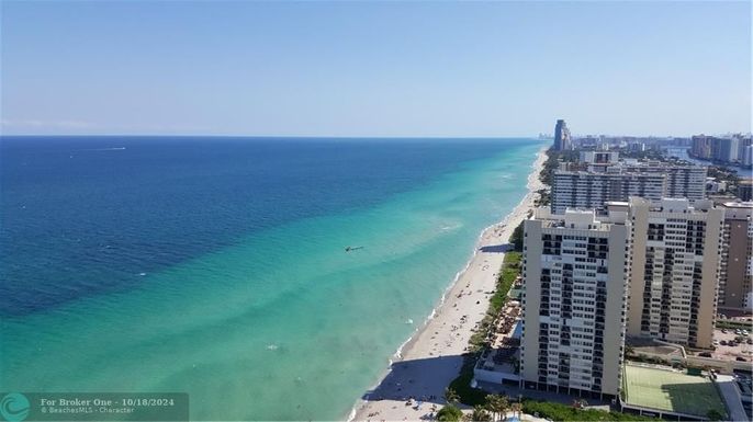 1830 OCEAN DR, Hallandale Beach, FL 33009