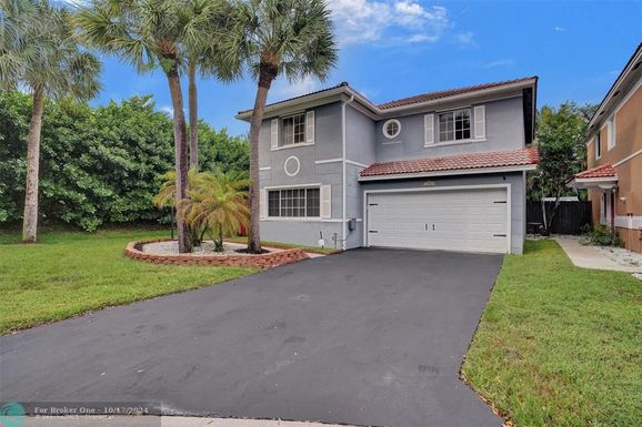 11061 1st St, Plantation, FL 33324