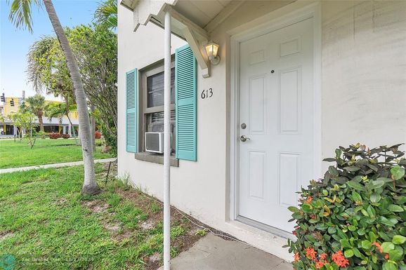 613 1st st, Delray Beach, FL 33483