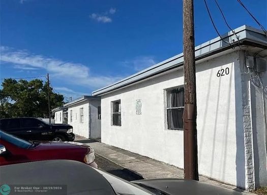 620 14th Ave, Fort Lauderdale, FL 33311