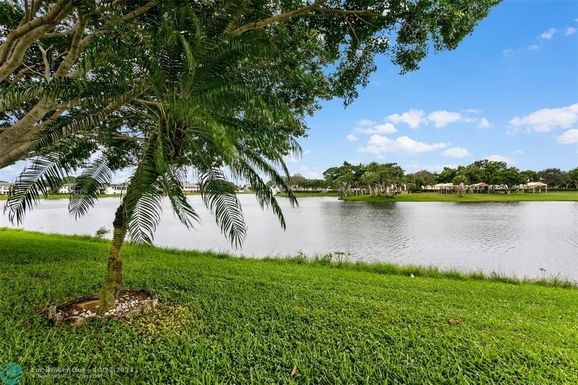 168 Stratford M, West Palm Beach, FL 33417