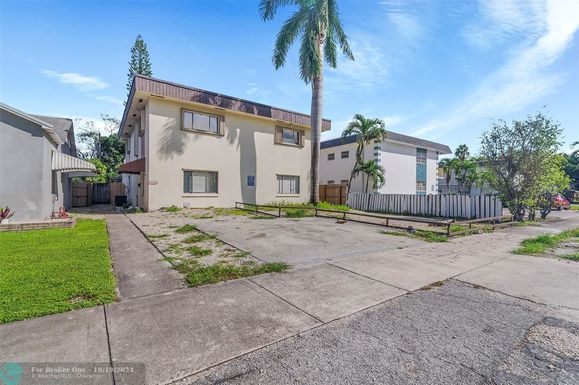 2523 Cleveland St, Hollywood, FL 33020