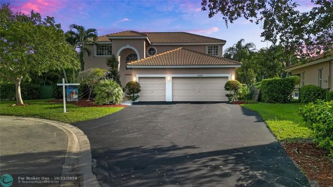 10922 49th Dr, Coral Springs, FL 33076