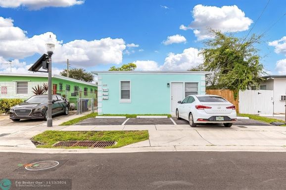 633 15th Terr, Fort Lauderdale, FL 33311