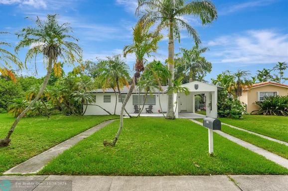 230 2nd Pl, Dania Beach, FL 33004