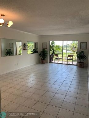 2441 82ND AV, Davie, FL 33324