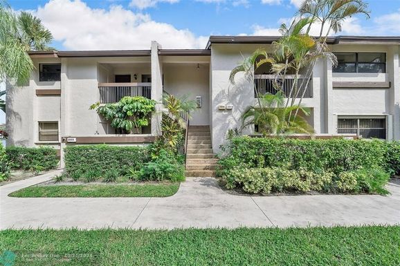 2844 42nd Ave, Coconut Creek, FL 33066