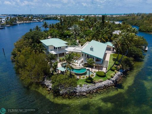 170 Sapodilla Dr, Islamorada, FL 33036