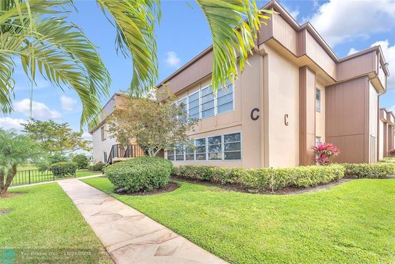 122 Piedmont C, Delray Beach, FL 33484