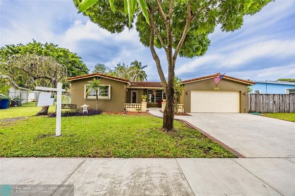 5561 94th Ave, Cooper City, FL 33328