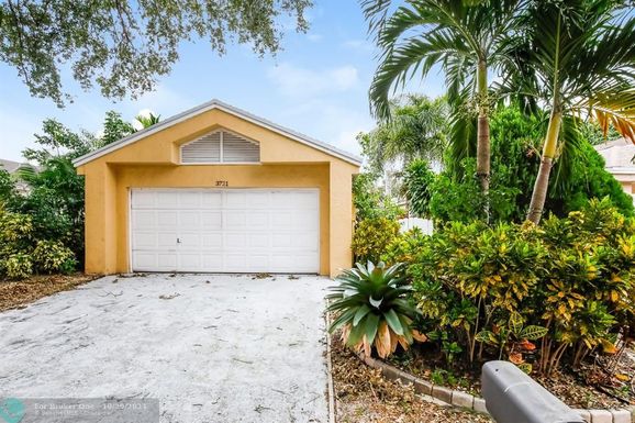 3721 19th St, Coconut Creek, FL 33066