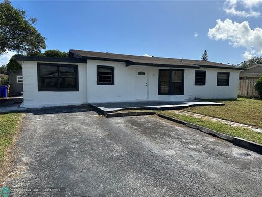 1060 5th Ter, Deerfield Beach, FL 33441