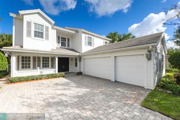 4734 Lakeside Ter, Davie, FL 33314