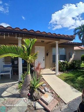 4117 Riverside Dr, Coral Springs, FL 33065