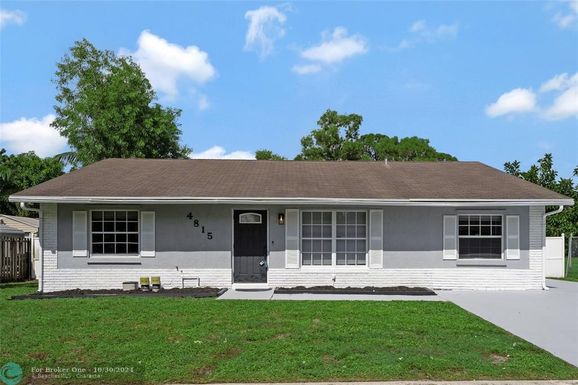 4815 MESSANA, Lake Worth, FL 33463