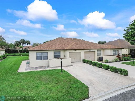 20876 Concord Green Dr, Boca Raton, FL 33433