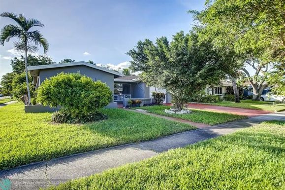 1700 47th Ave, Hollywood, FL 33021