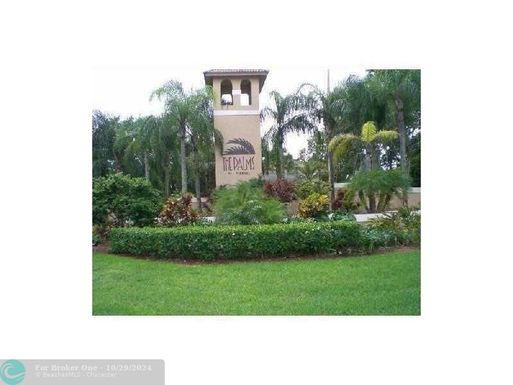 301 Palm Way, Pembroke Pines, FL 33025