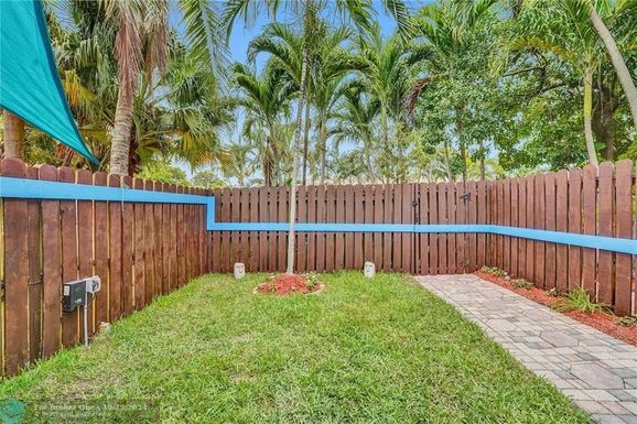 1348 HOLLY HEIGHTS, Fort Lauderdale, FL 33304