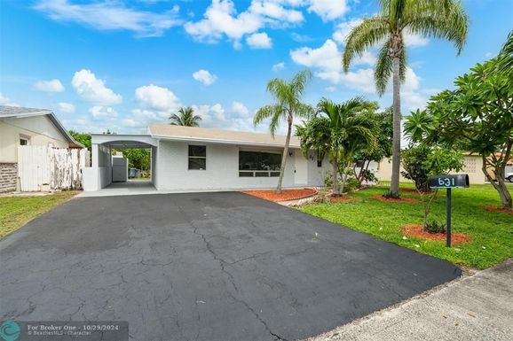 631 38th Pl, Deerfield Beach, FL 33064