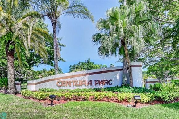 2384 36th Ave, Coconut Creek, FL 33066