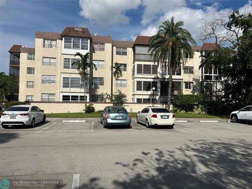 1681 NW 70th Ave, Plantation, FL 33313