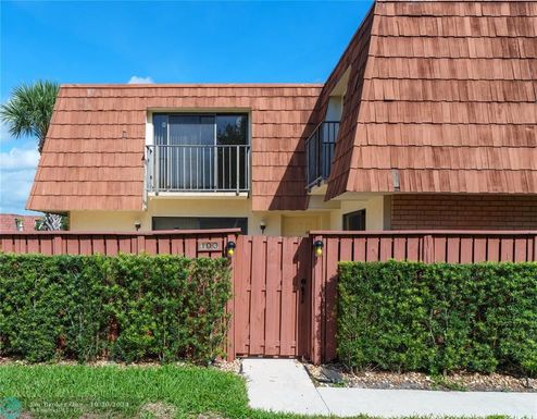 103 Live Oak Ln, Boynton Beach, FL 33436