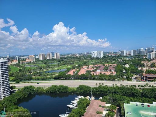 3600 Mystic Pointe Dr, Aventura, FL 33180