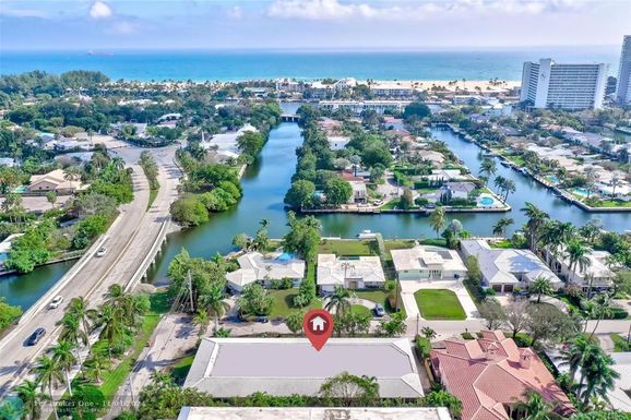 2430 17th St, Fort Lauderdale, FL 33316