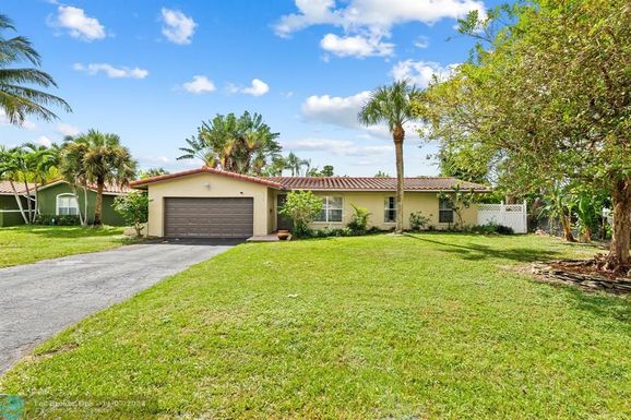 4114 78th Way, Coral Springs, FL 33065