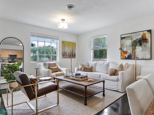 200 2nd Ave, Hallandale Beach, FL 33009