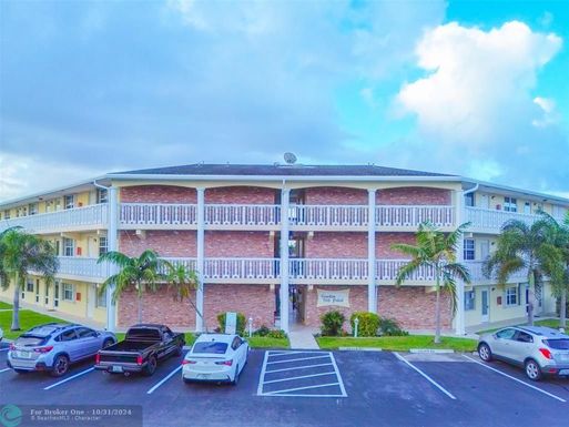 700 Pine Dr, Pompano Beach, FL 33060