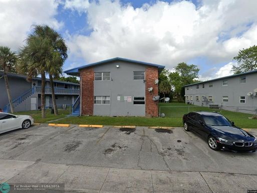 7421 Kimberly Blvd, North Lauderdale, FL 33068