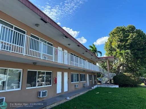 2838 Madison St, Hollywood, FL 33020