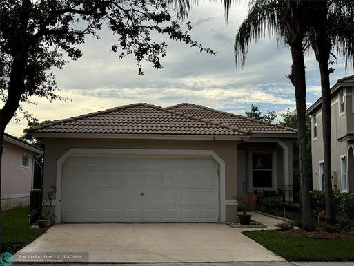 3964 89th Ave, Coral Springs, FL 33065