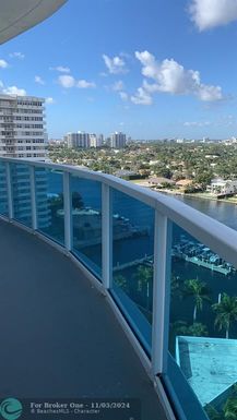 1945 Ocean Dr, Hallandale Beach, FL 33009