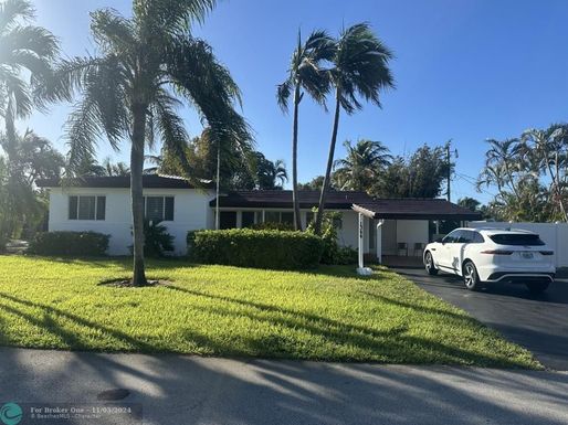 1344 8th Ct, Deerfield Beach, FL 33441