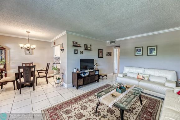 39 Islewood B, Deerfield Beach, FL 33442