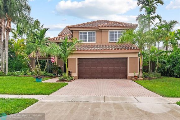 19313 11th St, Pembroke Pines, FL 33029