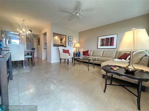 30 Lyndhurst B, Deerfield Beach, FL 33442