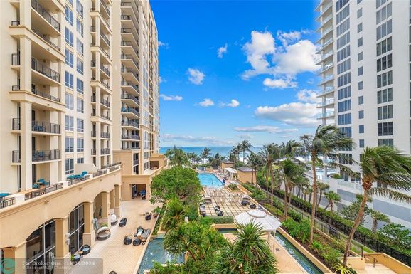 3800 Ocean Dr, Singer Island, FL 33404