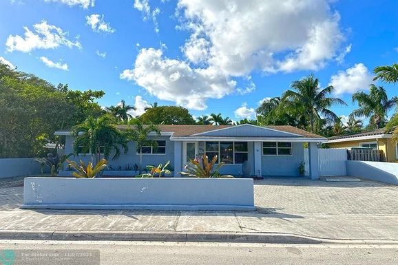 2749 9th Ave, Wilton Manors, FL 33311