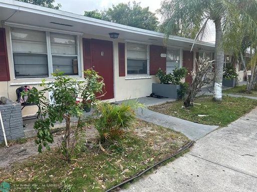 1101 L St, Lake Worth Beach, FL 33460